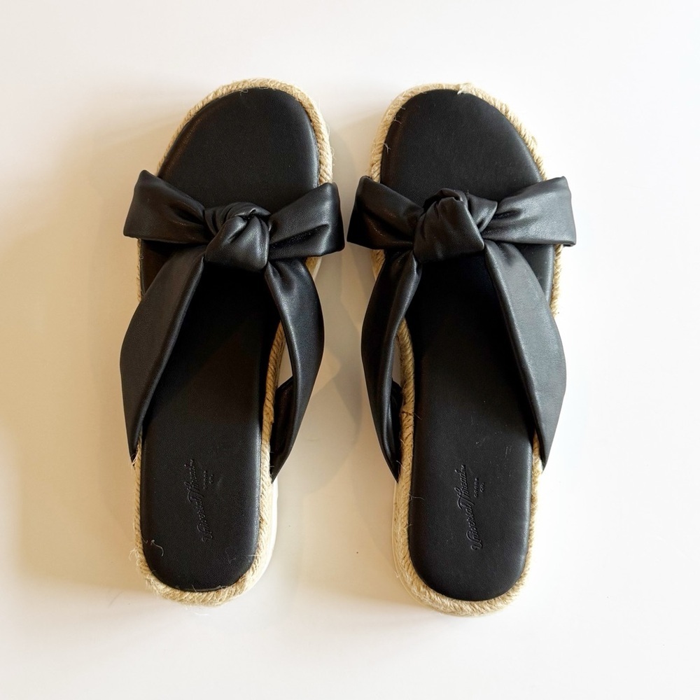 Universal Thread Dena Knotted Slip-On Sandals - Picture 2 of 8